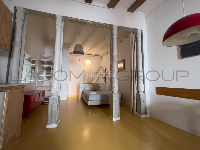 Foto b8185c14-f4dd-412f-a595-0ec4addfbb2f. Piso una joya urbana con licencia turistica en Raval Barcelona