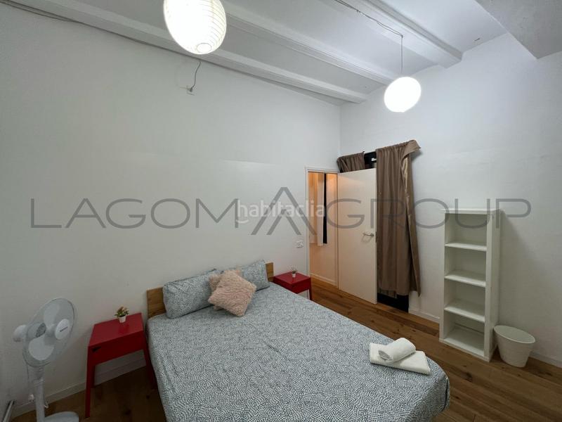 Foto c8fcf41c-13db-481c-b3e8-f05bffb4c584. Piso una joya urbana con licencia turistica en Raval Barcelona