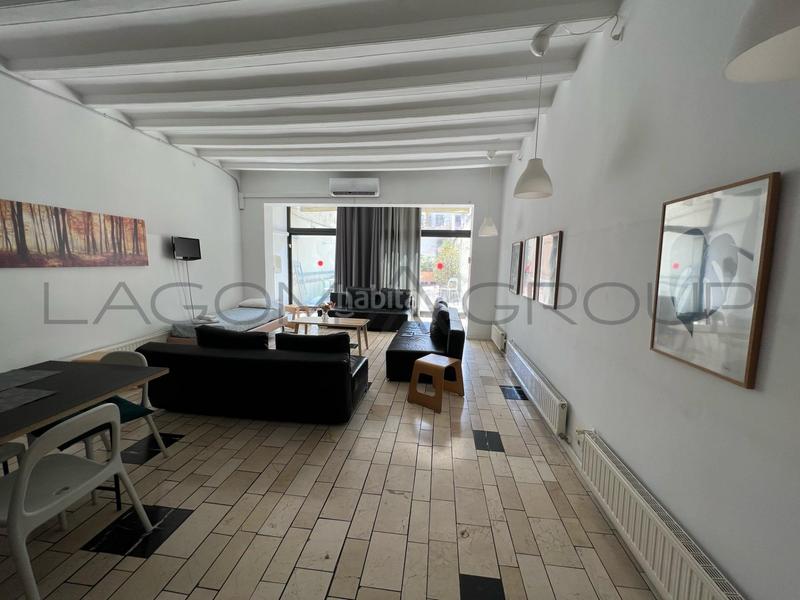 Foto dae71dce-f1e2-45eb-8948-a70ed8bb4402. Piso una joya urbana con licencia turistica en Raval Barcelona