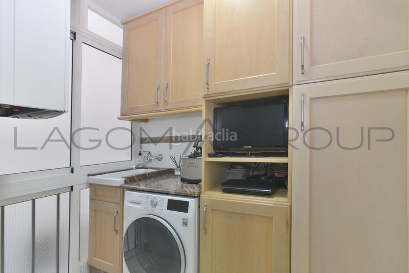 Foto 1adac695-f6e5-4534-b2f4-cb2f27d83b9b. Piso  reformado con 4 habitaciones en zona amat targa en Viladecans