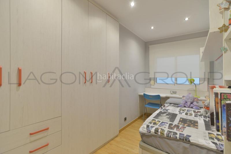 Foto 5d861eee-c61a-45ce-ab6a-af3268282d0d. Piso  reformado con 4 habitaciones en zona amat targa en Viladecans