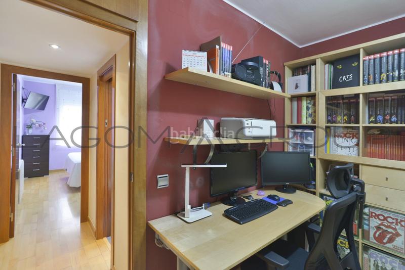 Foto a36895c3-39c2-4b9a-a915-63bbecfc8705. Piso  reformado con 4 habitaciones en zona amat targa en Viladecans