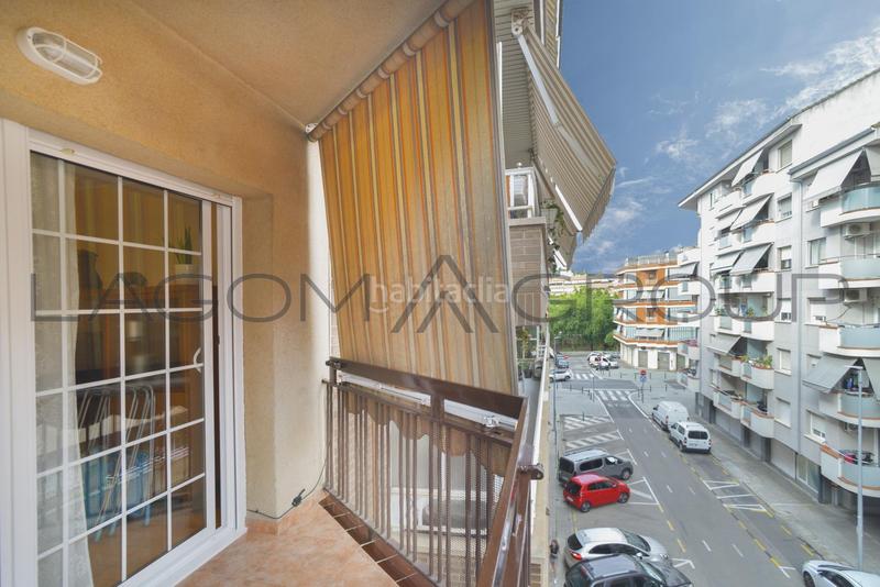 Foto f5a52c93-a6a7-46f6-816a-9146a9ad3145. Piso  reformado con 4 habitaciones en zona amat targa en Viladecans