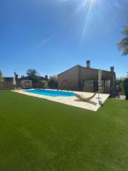 Maison à Alpicat. Chalet en venta en la urbanización graó park de alpicat