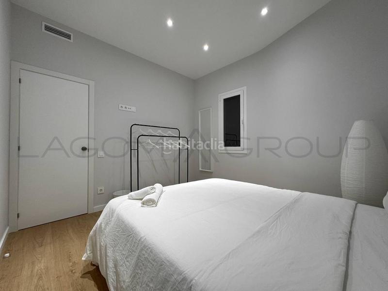 Foto f34685f2-2d7e-48a1-baea-e1432cbef472. Piso  reformado cerca sagrada familia con rentabilidad inmediata en Barcelona