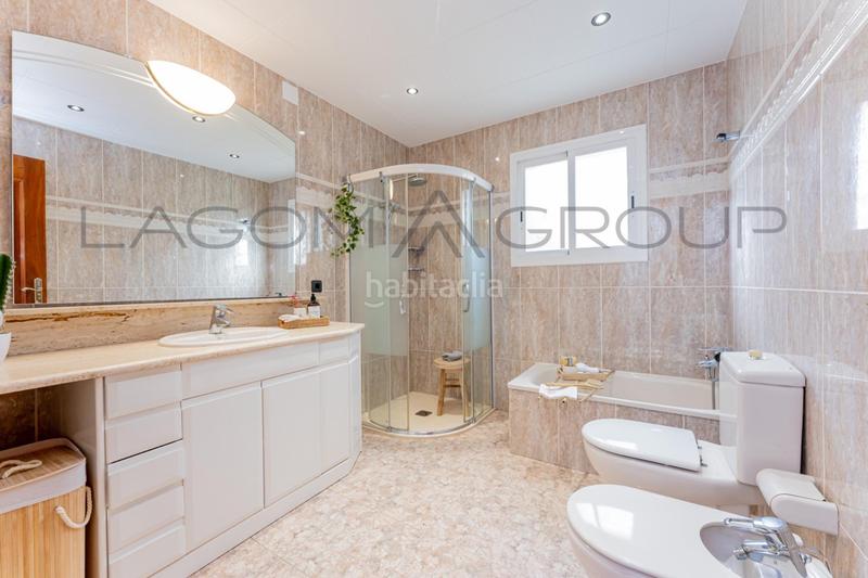 Foto 1b083bab-caa7-4267-a9c7-5d2b692ce018. Maison avec parking dans Torrent Ballester Viladecans