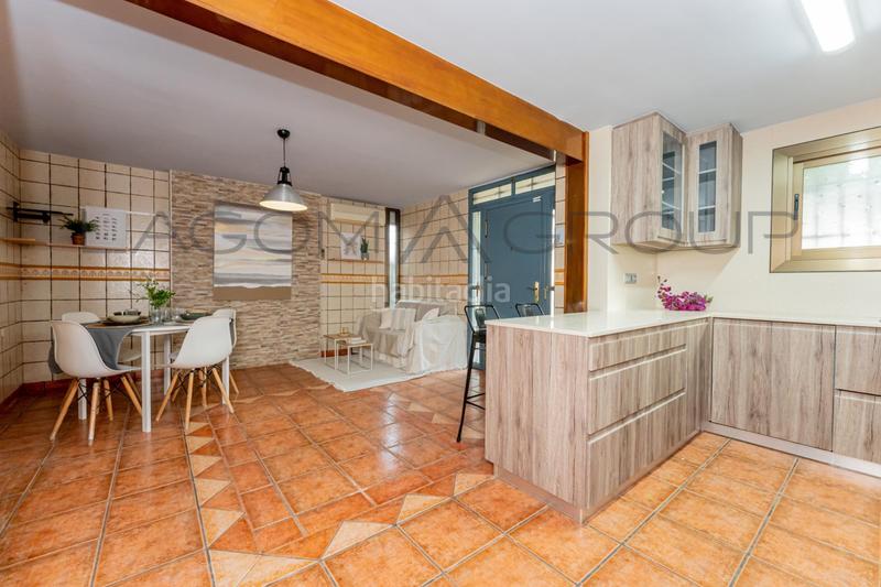 Foto 1bd9b5ca-864e-4354-b822-105b1170d6a2. Maison avec parking dans Torrent Ballester Viladecans