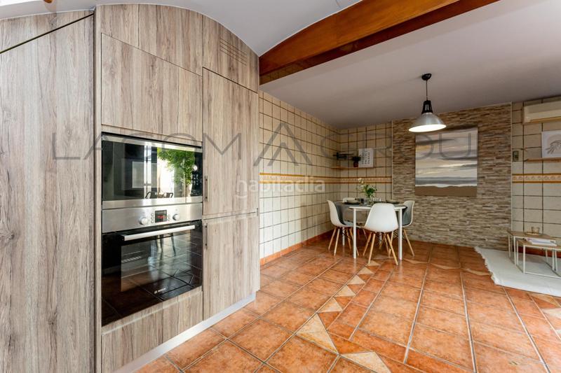 Foto cb8a4b33-3f0f-42e7-91a0-5152f0ed24bc. Maison avec parking dans Torrent Ballester Viladecans