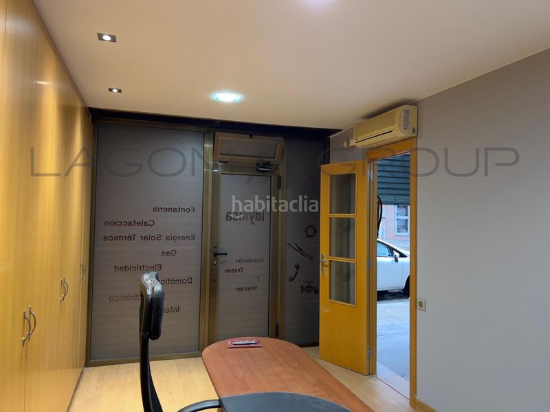 Foto cbd43321-b245-4e2d-bade-4f71bbd356ce. Local comercial a La Roureda Viladecans
