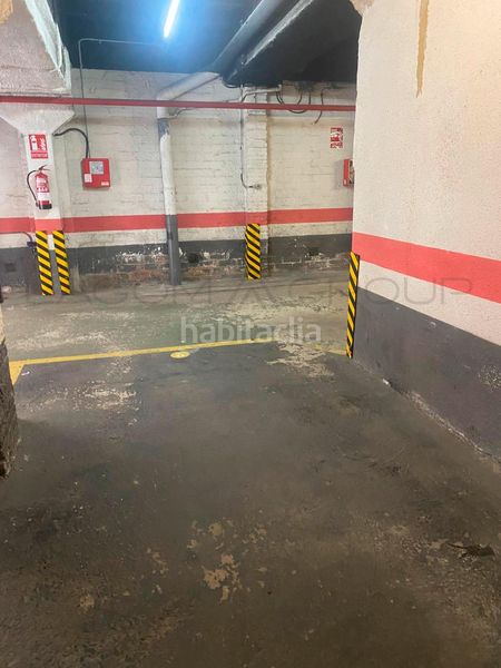 Foto 40f31391-ed76-41b7-afb3-7bec837023a3. Aparcament cotxe a Vallcarca - Penitents Barcelona
