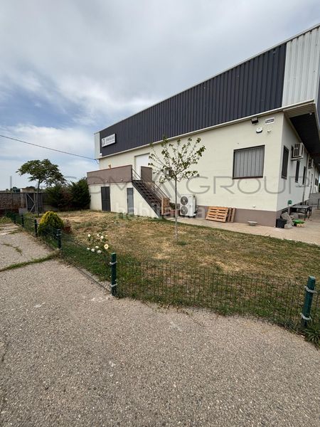 Foto 62abb5b7-d2cf-49ed-b34a-d1740053fc5f. Nau industrial a Ciutat Jardí Lleida