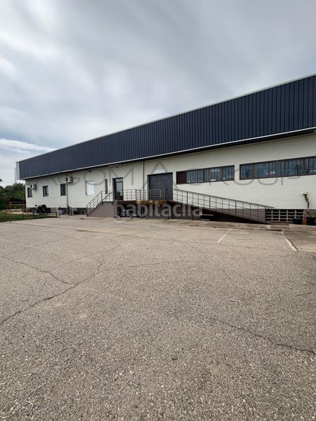 Foto 892bcfff-86ff-4d6c-bdab-a3986c29c5a1. Nau industrial a Ciutat Jardí Lleida