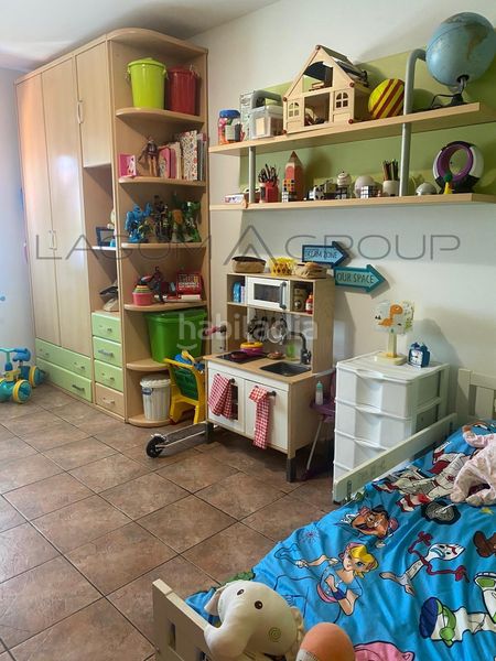 Foto 8e354b33-b5d1-44d6-9087-6be871b15786. Duplex with heating parking in Can Clos-Pinetons Ripollet