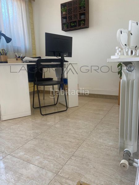 Foto eea62f3a-9824-491e-91cf-50aaf9f03bad. Duplex with heating parking in Can Clos-Pinetons Ripollet