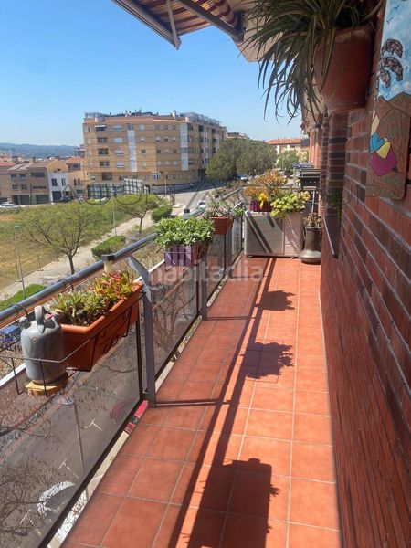 Foto ef3b3cda-58d8-4369-b279-c25a55037f38. Duplex with heating parking in Can Clos-Pinetons Ripollet
