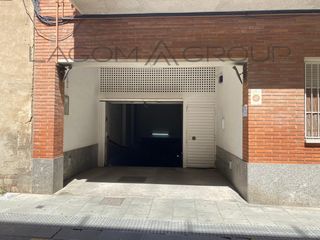 Car parking  Carrer carrer joan fiveller. Plaza de parking para coche y moto en venta, viladecans zona bar
