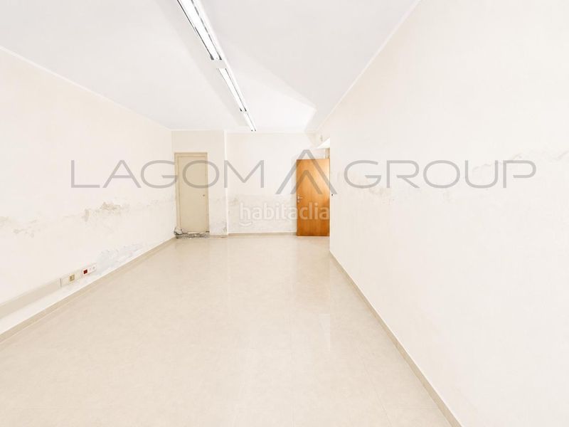 Foto 05bce6e0-2d31-4626-aa39-ff3abf364a23. Local comercial a Centre Castelldefels