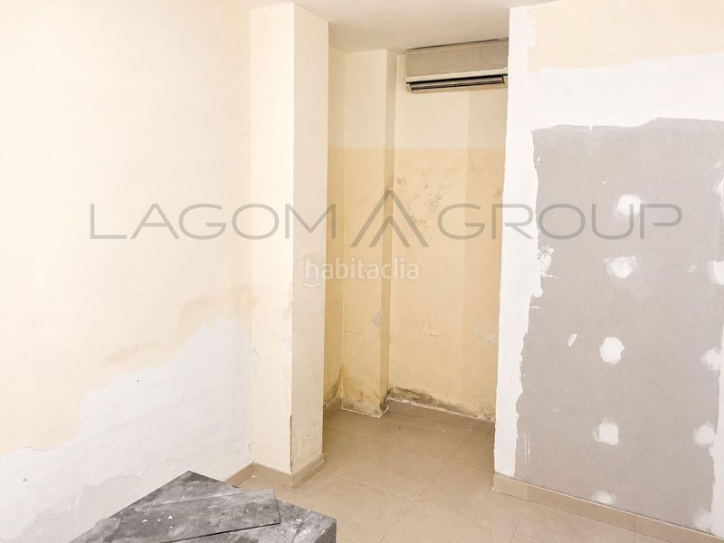 Foto c4c7dd84-1796-43f6-81a2-0299f8ab9c73. Local comercial a Centre Castelldefels