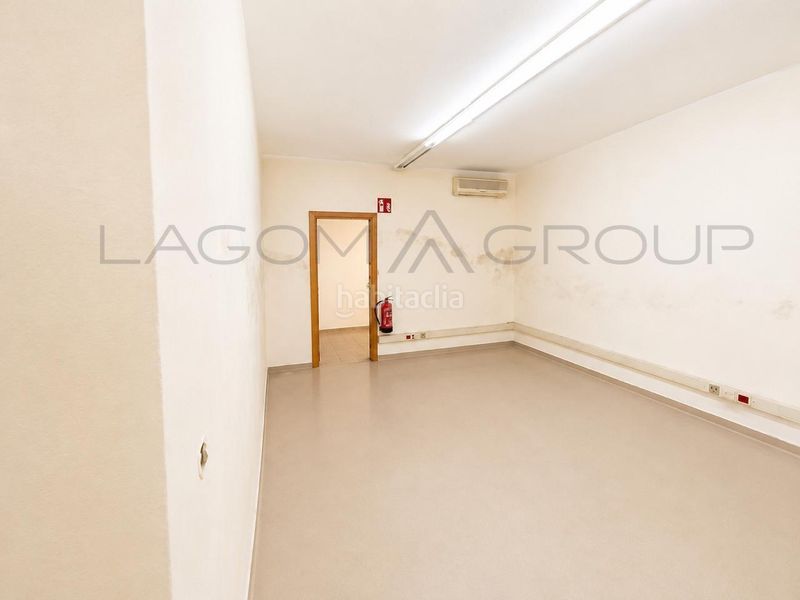 Foto d50ad349-41fa-4494-844e-acbc79a6e4fc. Local comercial a Centre Castelldefels