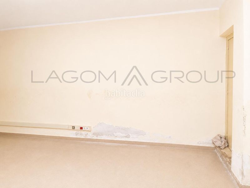 Foto e9dd3092-8553-4a4e-80fa-9f77af5b47fd. Local comercial a Centre Castelldefels