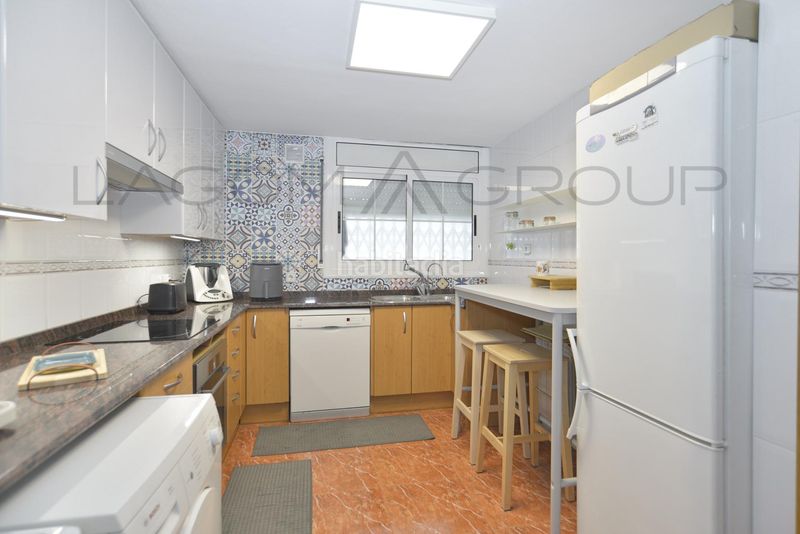 Foto 075d8264-5a71-4030-b123-3774d1317d81. Dúplex amb calefacció aparcament piscina a Torre-roja-Campreciós Viladecans
