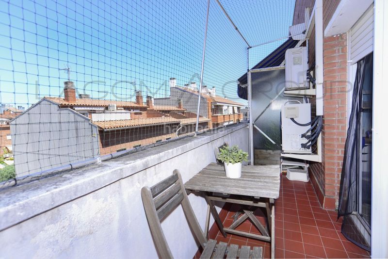 Foto 278c26b3-e5c5-4808-b115-830e92fe8015. Dúplex amb calefacció aparcament piscina a Torre-roja-Campreciós Viladecans
