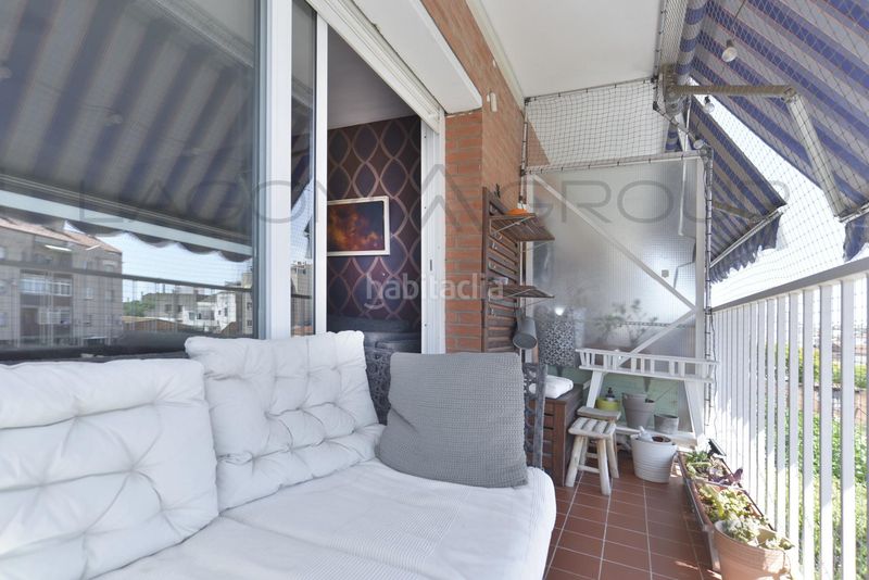 Foto de2384e8-2f1b-45e2-aa31-a1609443c3a4. Dúplex amb calefacció aparcament piscina a Torre-roja-Campreciós Viladecans