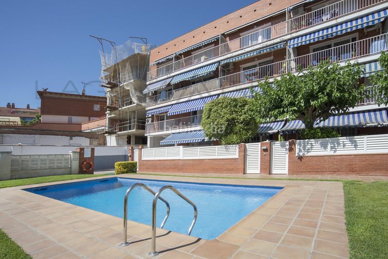 Foto ef874c04-2e2b-4e58-93ad-96dad320ba70. Dúplex amb calefacció aparcament piscina a Torre-roja-Campreciós Viladecans