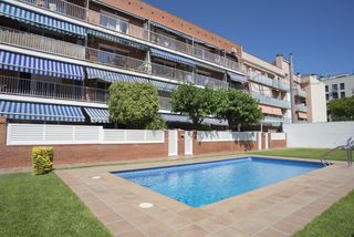 D�plex a Torre-roja-Campreci�s. Duplex, piscina, parking x 2, todo exterior!