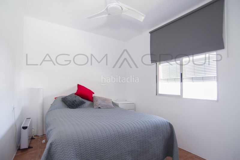 Foto 50c013ec-82eb-471a-9795-c82864fa70fb. Casa amb aparcament a Torrent Ballester Viladecans