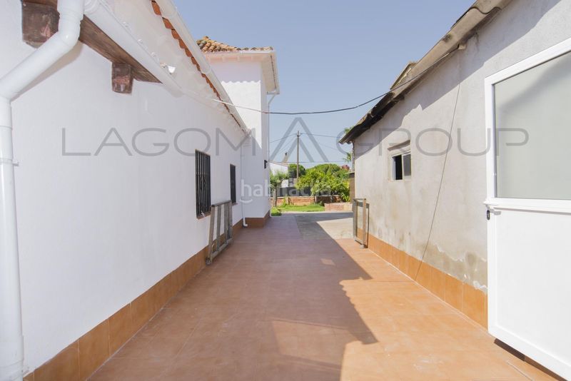 Foto 5a07409a-c856-4fbf-889c-07a491e3dad1. Casa amb aparcament a Torrent Ballester Viladecans