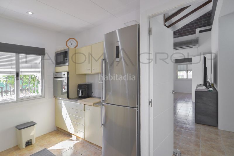 Foto 9e0f94b0-131f-40c9-8962-d5f2e41aeb14. Casa amb aparcament a Torrent Ballester Viladecans