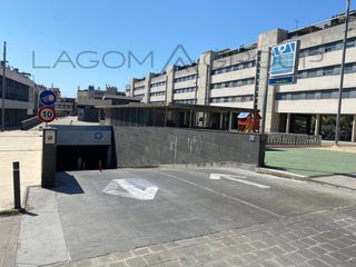 Aparcament cotxe a Centre