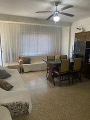 Pis  Carrer carrer ricard vinyes. Amplio piso en venta en el coraz�n de alpicat