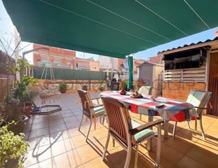 Appartamento  Carrer montflorit. Piso centrico con terraza a nivel