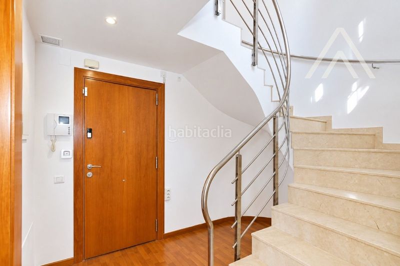 Foto a86d60e1-2e02-4064-9932-c8bd3e6d4290. Duplex con riscaldamento in Creu Alta Sabadell