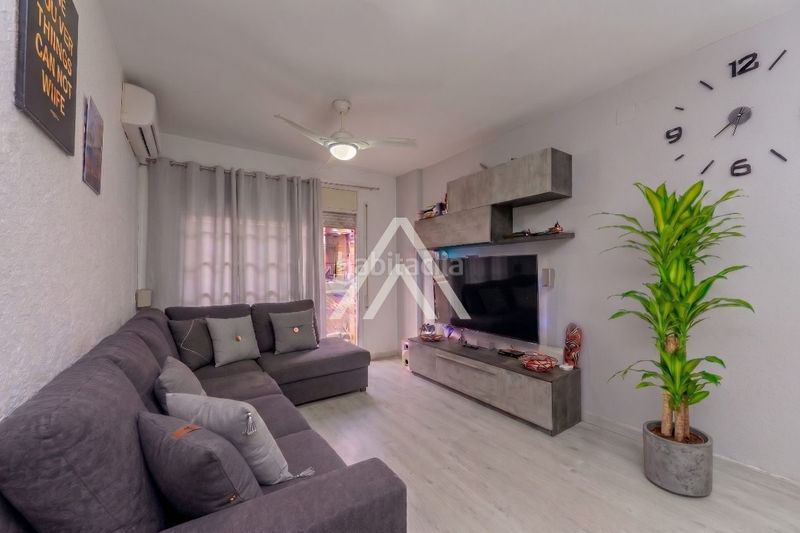 Foto 0e65591d-36b8-43ea-8d6a-ceea80c84981. Flat in Centre Viladecans