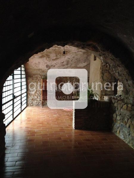 Foto d5ea759d-27fe-4e52-ac64-272a9593d9d4. Casa  rústica en Navata