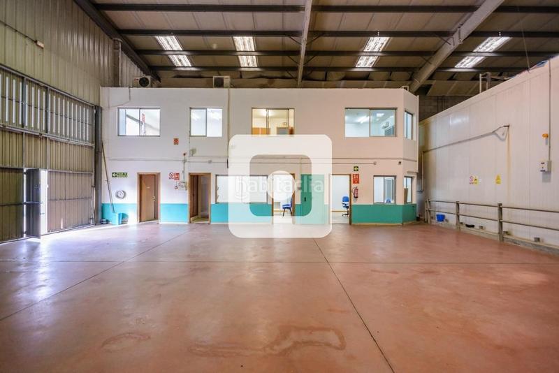 Foto 08304f17-2eb8-47d0-9468-a19afbfa9483. Fabrikhalle in Mas Xirgu Girona