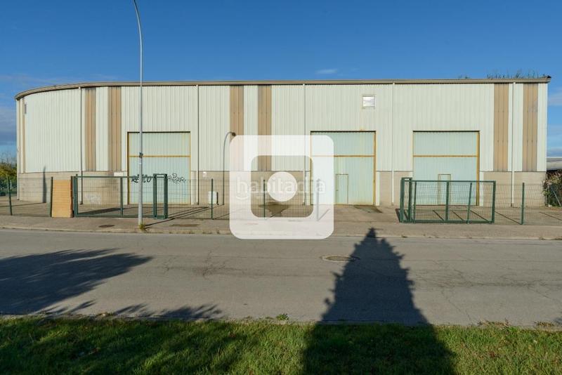 Foto d0870be6-597d-4a7d-8ca4-234f4753bc77. Fabrikhalle in Mas Xirgu Girona