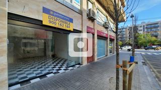 Business premise  Travessera les corts. Local en venta en mercat de les corts