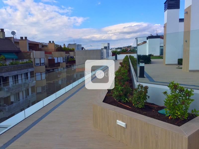 Foto ed5ebbbd-20bd-4155-a0c5-3d141b953157. Àtic amb calefacció piscina a Eixample Nord Girona