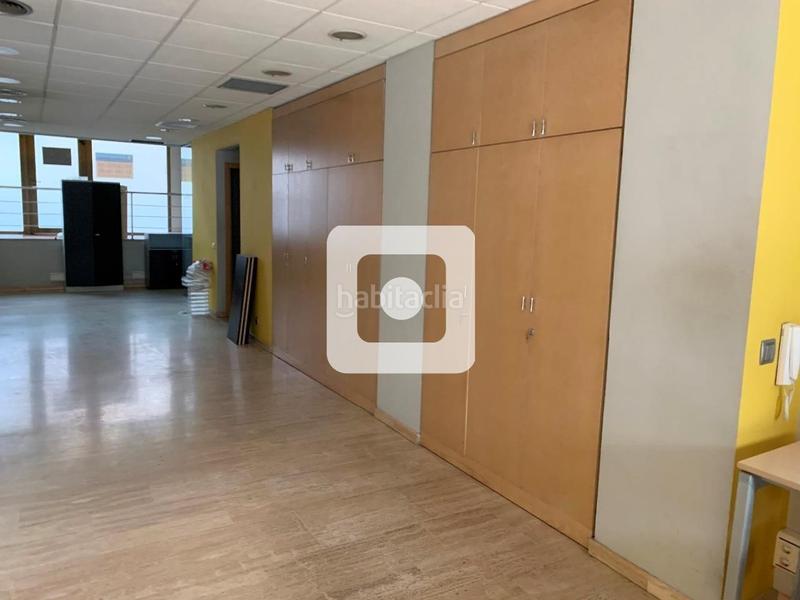 Foto 4f90c8aa-09a4-41ef-b6af-f379235667d0. Lloguer local comercial a Centre Granollers