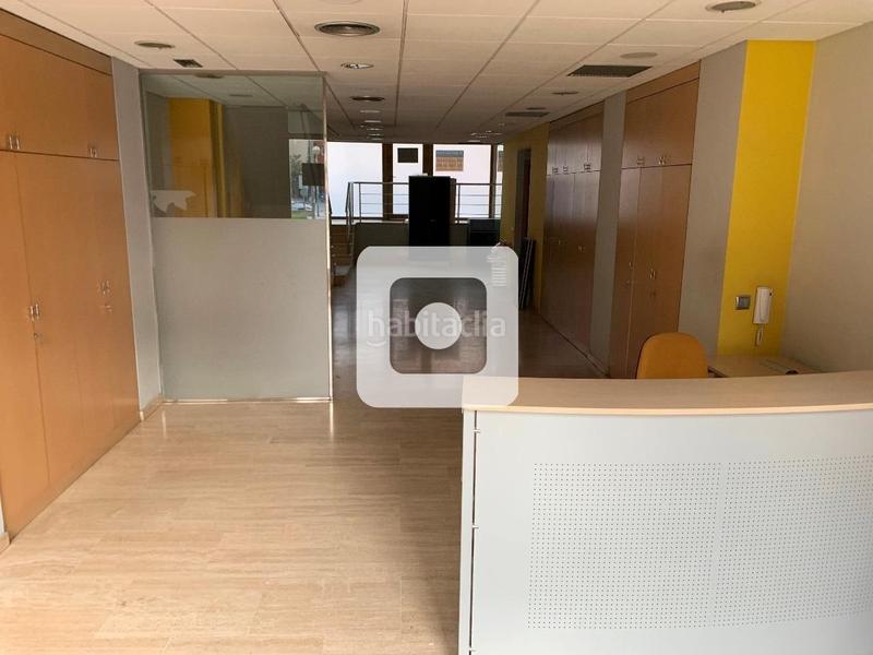 Foto a97514b4-10bd-4df7-b31e-3ea9e23f3e51. Lloguer local comercial a Centre Granollers