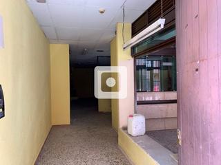 Local commercial  Jaume balmes. Local en venta en la llagosta
