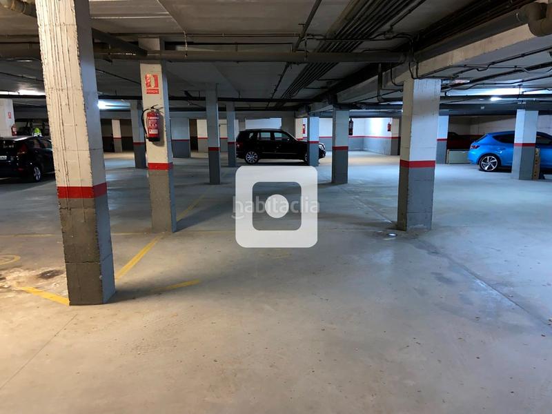 Foto 6cac7acf-973c-447c-a8bc-81f55566af16. Autoparkplatz in Vallromanes