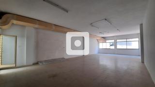 Oficina  Carrer de mejía lequerica. Luminosa oficina en bajos de finca residencial junto a quiron de