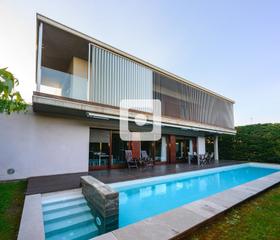 Casa  Olimpia. Casa en venta av. olimpia, figueres