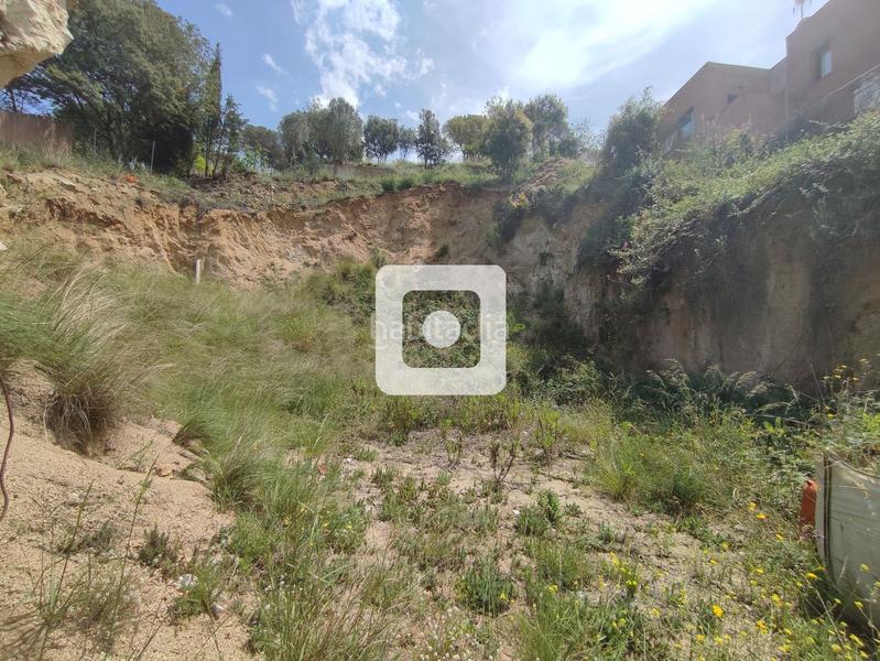 Foto c75d2d30-7d3c-4d1b-8f09-ae9f261e1d25. Terreny residencial a Llinars del Vallès