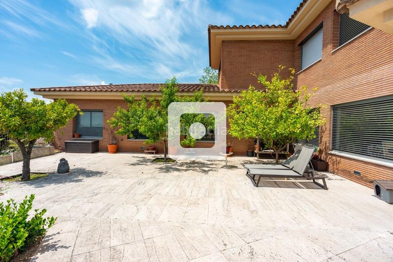 Foto 0c2f677b-4538-4593-a665-bccaca2950d9. Chalet con riscaldamento piscina in Montjuïc Girona